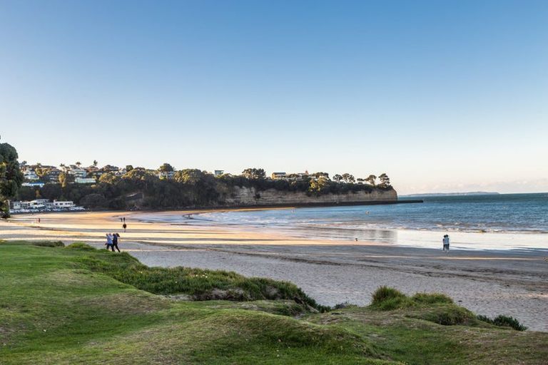 Photo of property in Norfolk Apartments, 305/19 Bute Road, Browns Bay, Auckland, 0630