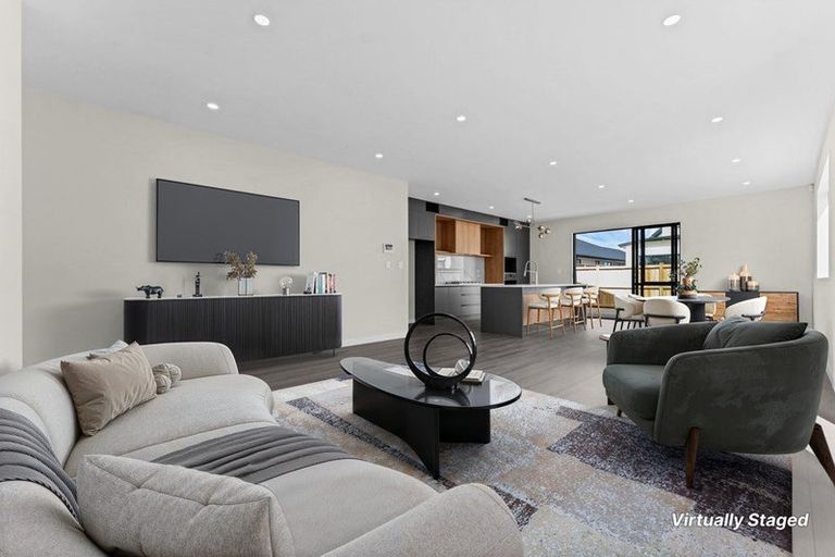 Photo of property in 31 Kaitiaki Drive, Clarks Beach, 2122