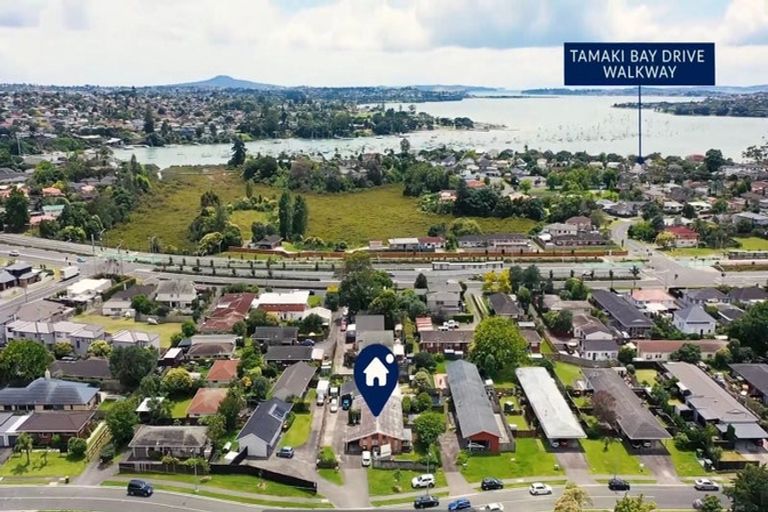 Photo of property in 2/21 Latham Avenue, Pakuranga, Auckland, 2010