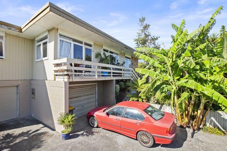 Photo of property in 2/17 Kent Street, Waiuku, 2123