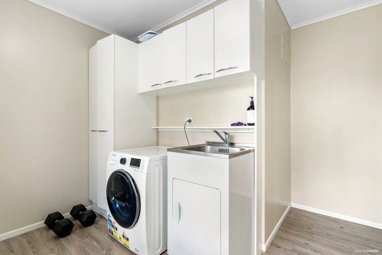 Photo of property in 11 Bruce Place, Papatoetoe, Auckland, 2025