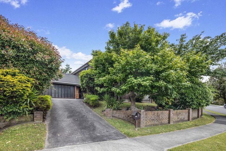 Photo of property in 3 Aintree Grove, Churton Park, Wellington, 6037