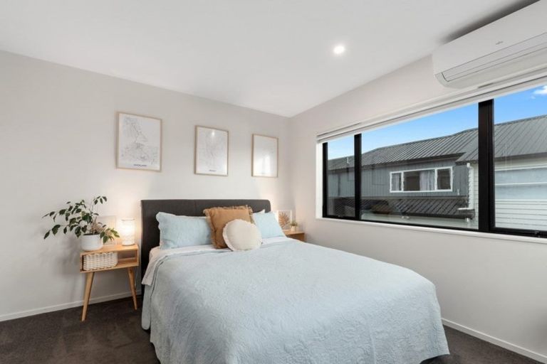 Photo of property in 28 Kearns Drive, Hobsonville, Auckland, 0616