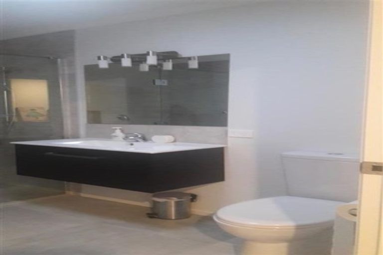 Photo of property in 4 Mooring Close, Whitby, Porirua, 5024