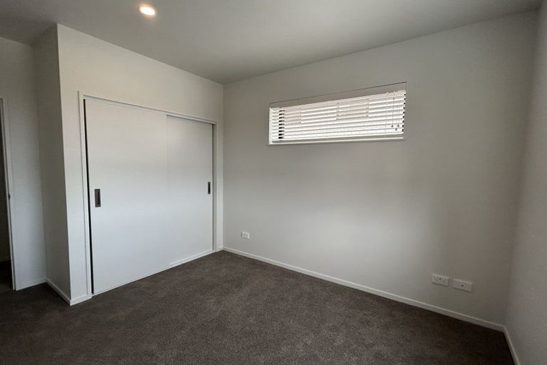 Photo of property in 25 Potter Avenue, Northcote, Auckland, 0627