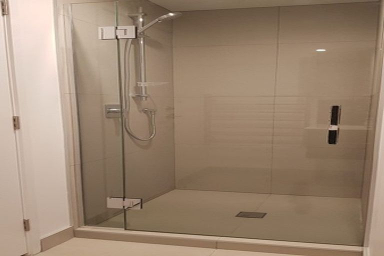 Photo of property in Alpha Apartments, 503/4u Elizabeth Street, Mount Victoria, Wellington, 6011