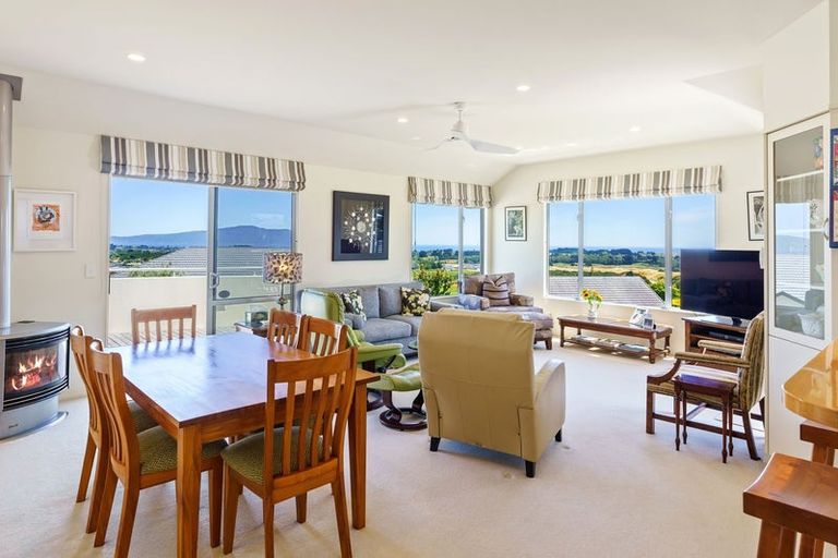 Photo of property in 3 Matata Place, Waikanae, 5036