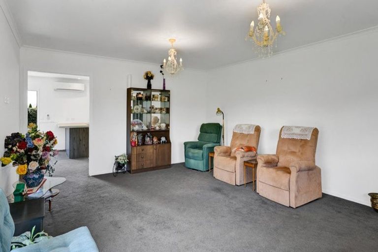 Photo of property in 6 Elizabeth Grove, Stratford, 4332