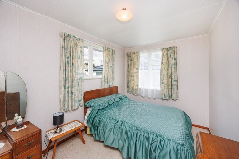 Photo of property in 2 Paisley Street, Awapuni, Palmerston North, 4412