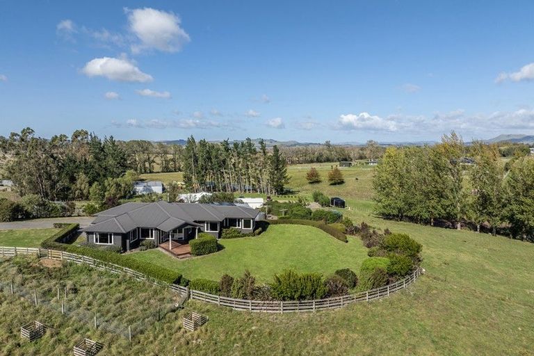 Photo of property in 9 Tui Drive, Waipukurau, 4281