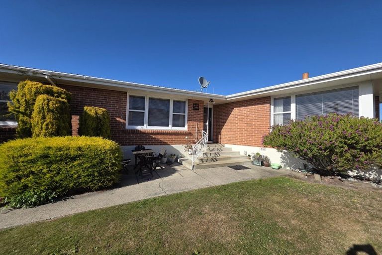 Photo of property in 42 Glendale Crescent, Holmes Hill, Oamaru, 9401