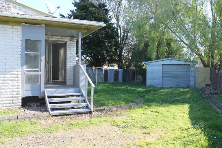 Photo of property in 20 Pukeroa Place, Papakura, 2110