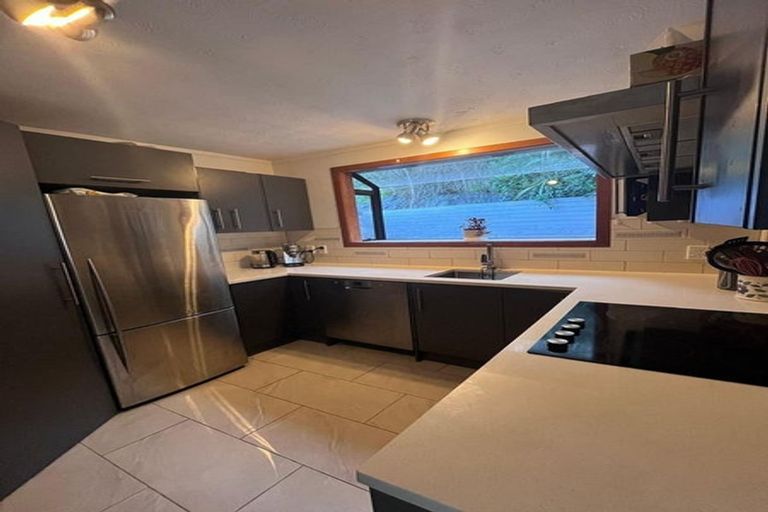 Photo of property in 11 Te Kiteroa Grove, Churton Park, Wellington, 6037