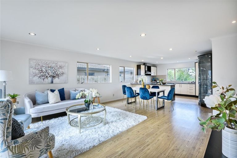 Photo of property in 74 Clover Drive, Henderson, Auckland, 0610