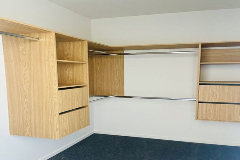 Photo of property in 16 Mene Way, Karaka, 2113