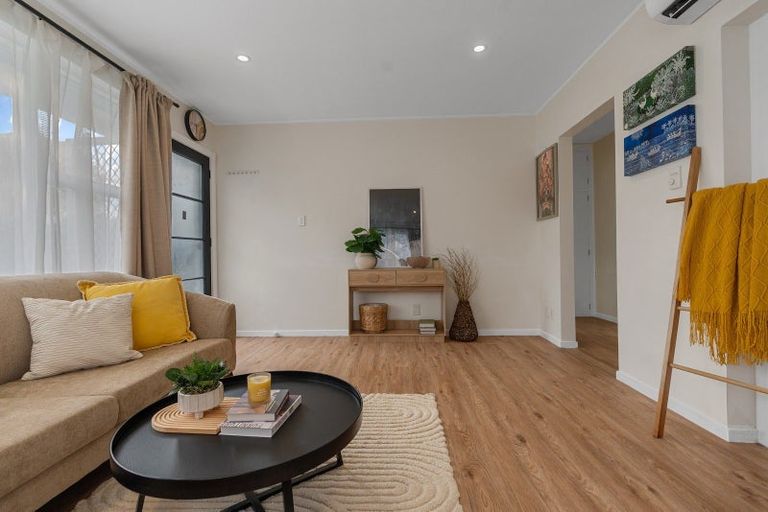 Photo of property in 1/27 Oxley Avenue, St Albans, Christchurch, 8014