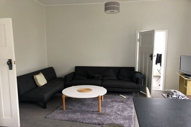 Photo of property in 10 Hohiria Road, Hataitai, Wellington, 6021