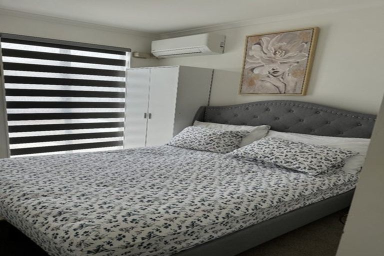 Photo of property in 11 Mahalo Avenue, Wiri, Auckland, 2104