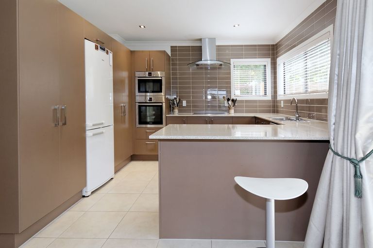 Photo of property in 22d Shetland Street, Glen Eden, Auckland, 0602