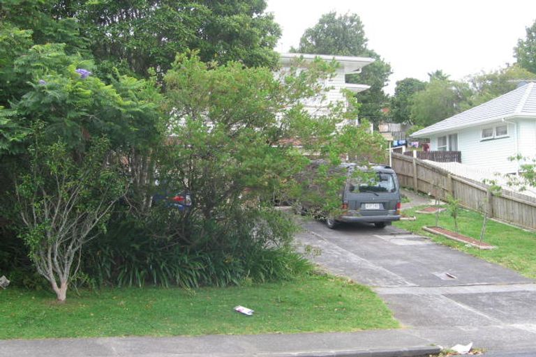 Photo of property in 2/43 Lingfield Street, Glenfield, Auckland, 0629