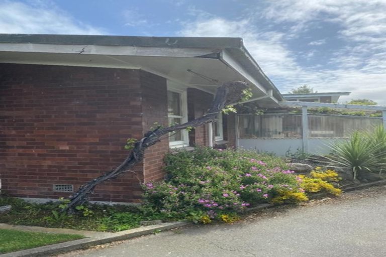 Photo of property in 27 Tuirau Place, Ilam, Christchurch, 8041