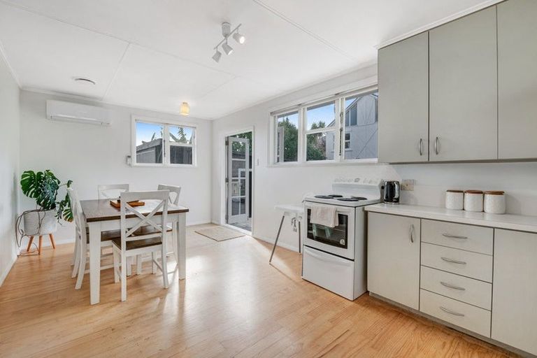 Photo of property in 38 Puriri Street, Helensville, 0800