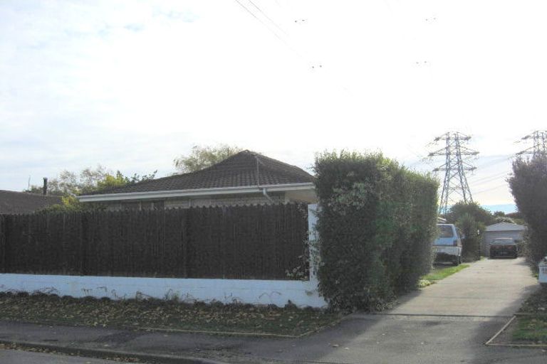Photo of property in 13 Takaro Avenue, Sockburn, Christchurch, 8042