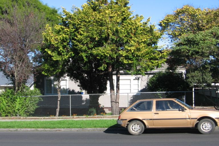 Photo of property in 18 Cambridge Terrace, Papatoetoe, Auckland, 2025