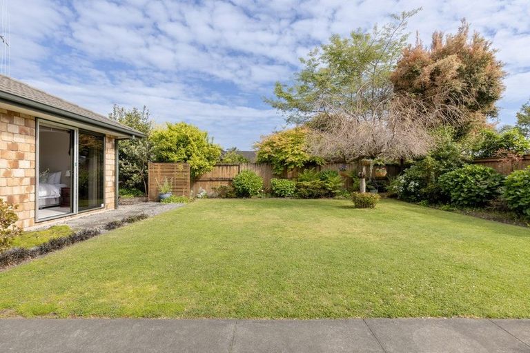 Photo of property in 24 Hansard Place, Bethlehem, Tauranga, 3110