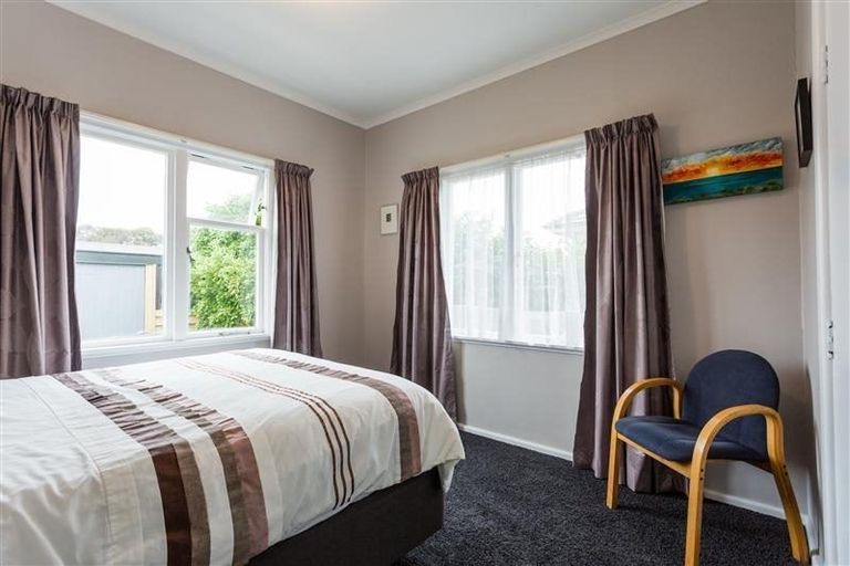 Photo of property in 5 Cassino Crescent, Onekawa, Napier, 4110