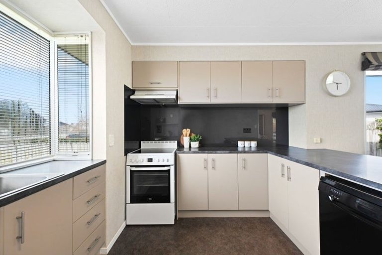 Photo of property in 67 Sandwich Road, St Andrews, Hamilton, 3200