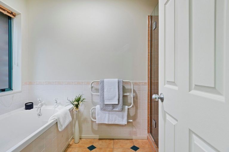 Photo of property in 16r Boscabel Drive, Ohauiti, Tauranga, 3112