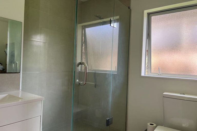 Photo of property in 4 Halder Place, Torbay, Auckland, 0632