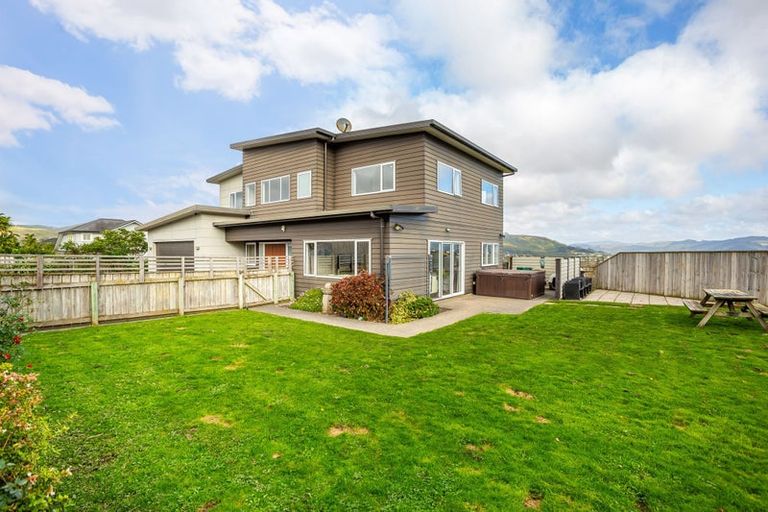 Photo of property in 72 Aotea Drive, Aotea, Porirua, 5024
