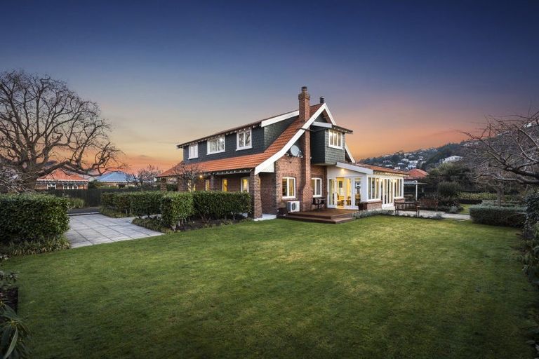 Photo of property in 370 Bay View Road, Saint Clair, Dunedin, 9012