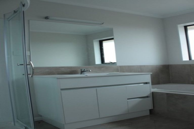 Photo of property in 17 Oolong Court, Huntington, Hamilton, 3210