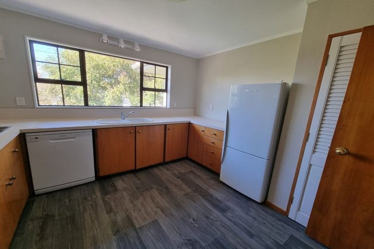 Photo of property in 10a Bristow Place, Karori, Wellington, 6012