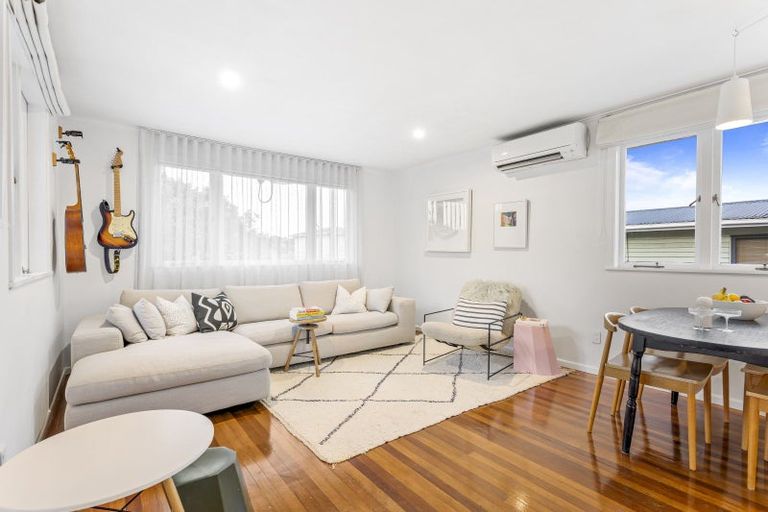 Photo of property in 13 Helena Street, Massey, Auckland, 0614