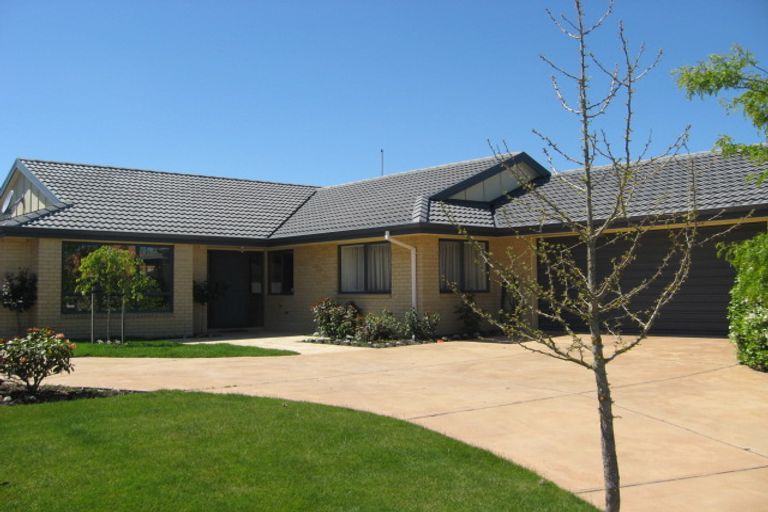 Photo of property in 12 Sharnbrook Lane, Casebrook, Christchurch, 8051