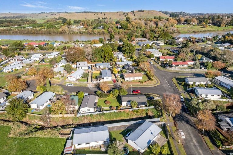 Photo of property in 2 Birch Place, Aramoho, Whanganui, 4500