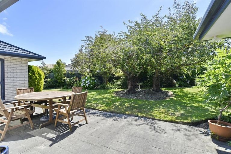 Photo of property in 20 Innisfree Place, Northwood, Christchurch, 8051