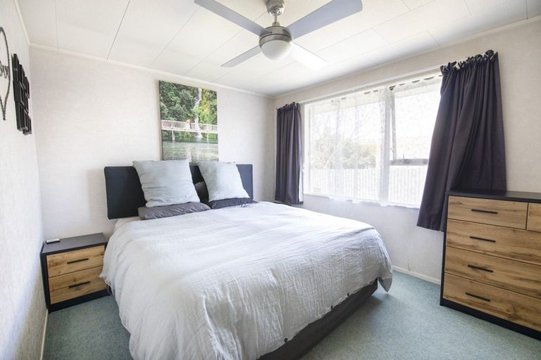 Photo of property in 2 Perry Crescent, Greenmeadows, Napier, 4112