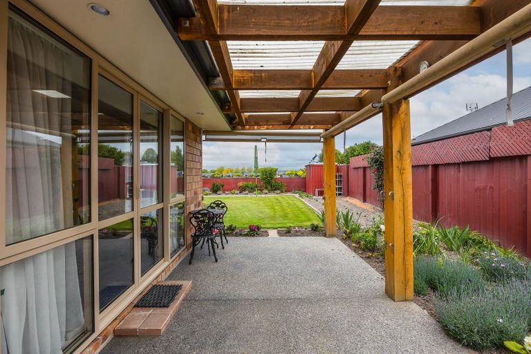 Photo of property in 54 Huntingdon Drive, Rangiora, 7400