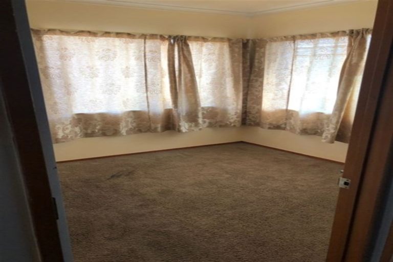 Photo of property in 2/35 Fenton Street, Papatoetoe, Auckland, 2025