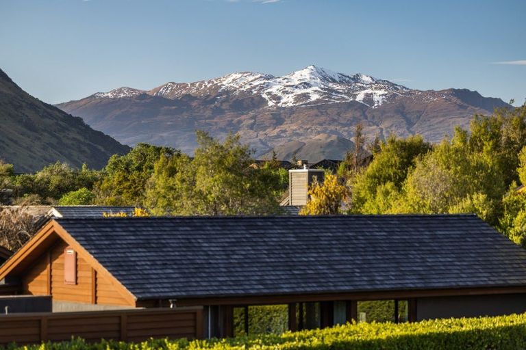 Photo of property in 11 Rannoch Drive, Jacks Point, Queenstown, 9371