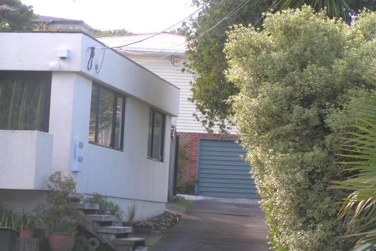 Photo of property in 1/41 Merriefield Avenue, Forrest Hill, Auckland, 0620