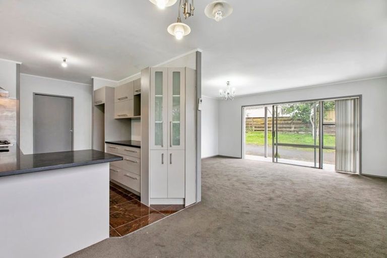Photo of property in 1/12 Park Estate Road, Rosehill, Papakura, 2113