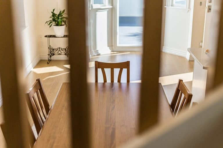 Photo of property in 27 Princess Terrace, Newtown, Wellington, 6021