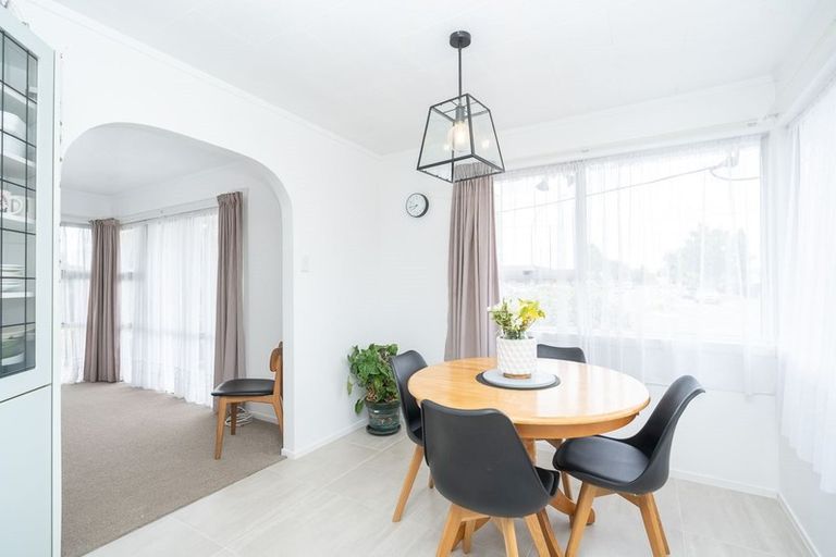 Photo of property in 120 Grandview Road, Nawton, Hamilton, 3200