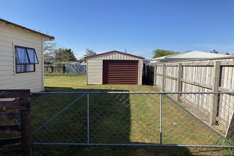 Photo of property in 17 Rosalind Street, Stratford, 4332